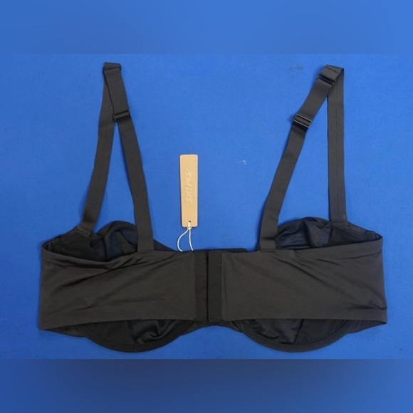 Skims No Show Molded Unlined Balconette Bra Onyx Size 42D NWT - Picture 5 of 8